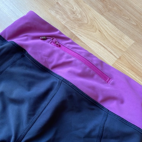Lululemon Tight stuff crop leggings size 4 - Picture 5 of 7